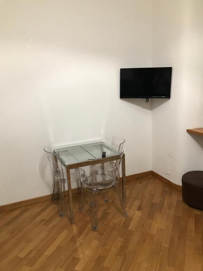 B&B Apartaments Milano Bocconi Exterior photo